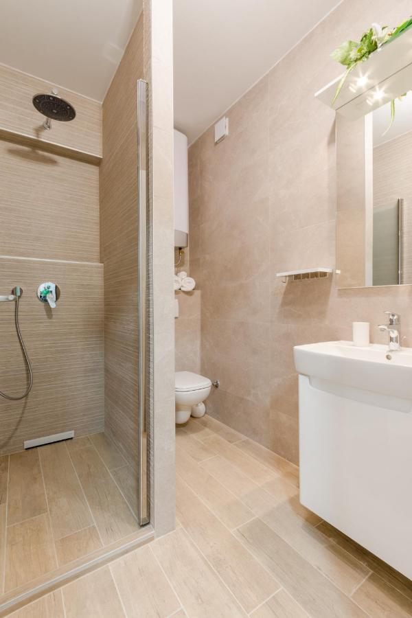 Apartments Niro Split Extérieur photo